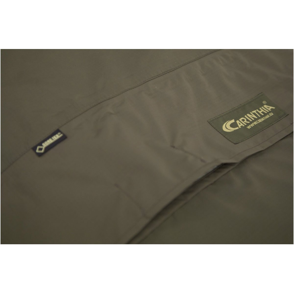 Sur-sac de couchage Carinthia Combat Gore-Tex